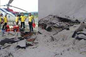 பயங்கரம்!! பனிச்சரிவில் சிக்கி 10 பேர் பலி!! 29 பேர் மாயம்!!