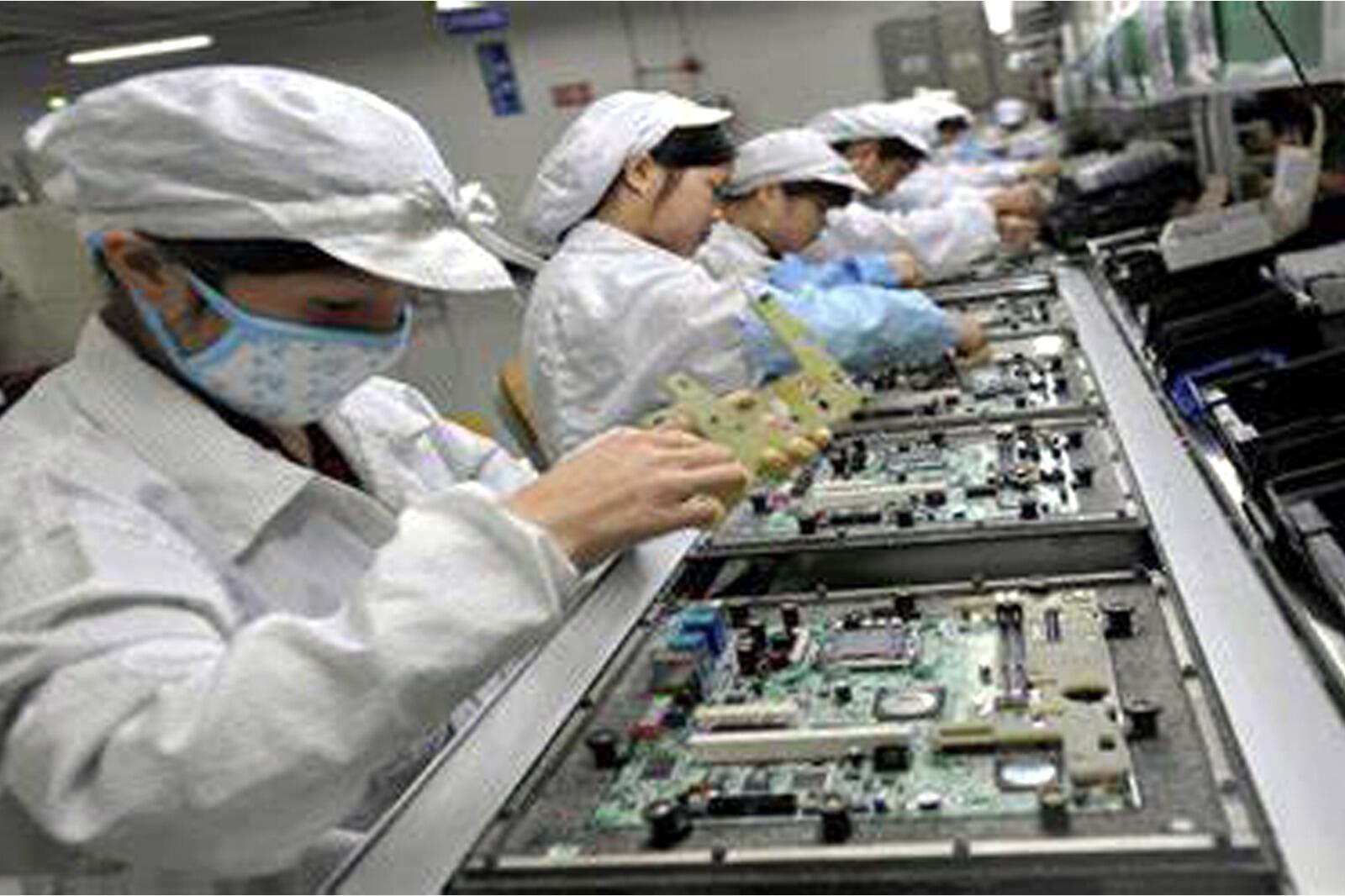 சீனாவில் இருந்து வெளியேறும் பிரபல நிறுவனங்கள்! அத்தனையும் இந்தியாவை நோக்கி படையெடுப்பு!