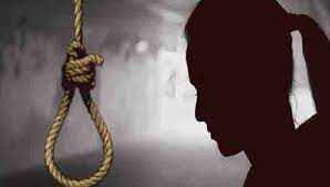 அதிர்ச்சி! தனியார் பள்ளி ப்ளஸ் 1 மாணவி தற்கொலை! தமிழகத்தில் தொடரும் சோகம்!