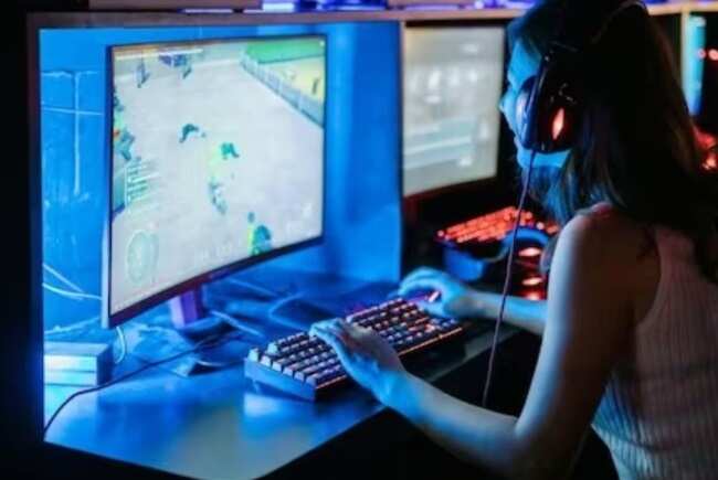 அதிர்ச்சி... சூதாட்ட செயலி மூலம் இந்தியர்களிடம் ரூ1400கோடி சுருட்டிய சீனா!!