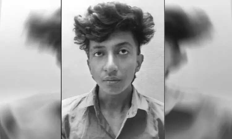 நெல்லையில் பயங்கரம்... வாலிபர் வெட்டிக்கொலை.. பள்ளி மாணவர்கள் வெறிச்செயல்!