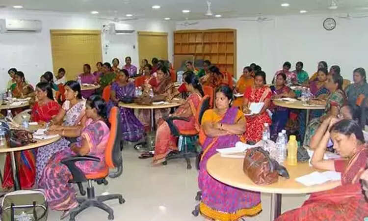 ஆசிரியர்கள்