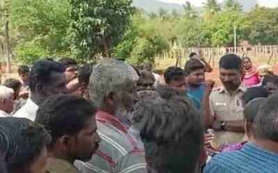 சரக்கு வாங்குறதுல தகராறு... இளைஞரை அடித்தே கொன்ற திமுக இளைஞரணி பிரமுகர்கள் தலைமறைவு!