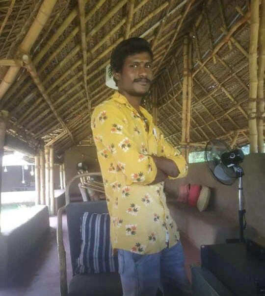 பயங்கரம்! ஒரு தலை காதல்! மாணவிக்கு 10 இடங்களில் கத்திக் குத்து! தேர்வெழுதிய பின் நடந்த சோகம்!