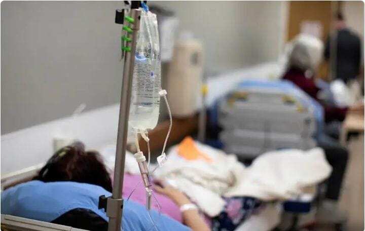 மருத்துவமனை ஊழியர்கள் அலட்சியம்... உயிருடன் இருந்த நோயாளி இறந்ததாக சான்றிதழ்!