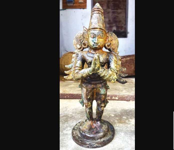கிணற்றை தூர்வாரியதில் பல கோடி ரூபாய் மதிப்புள்ள ஐம்பொன் சிலை கண்டெடுப்பு!
