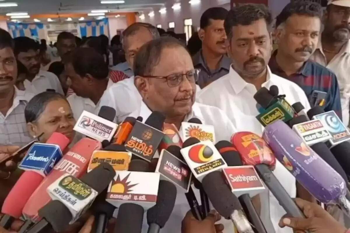 வெளிமாநில புலம்பெயர்ந்தவர்களை வாக்காளர் பட்டியலில் சேர்க்கக்கூடாது – அமைச்சர் ரகுபதி