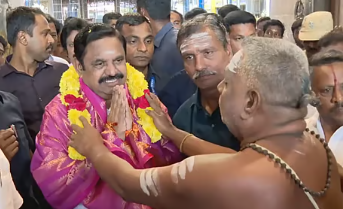 'இலவச பிரிட்ஜ், மாதம் ரூ2000 ... மயிலாப்பூரில் சாமி கும்பிட்டு பிரச்சாரத்தை தொடங்கிய எடப்பாடி!