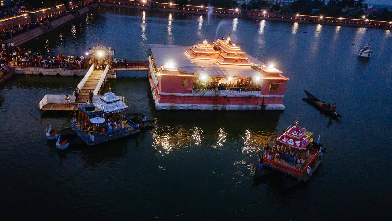 திருவிழாவில் விபரீதம்: பட்டாசு வெடித்ததில் 15 பேர் படுகாயம்!