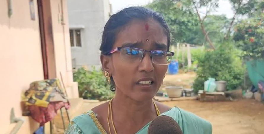 நீ சமைச்சா சாப்பிட மாட்டாங்க... சாதி காரணமாக பள்ளி சமையலறையிலிருந்து வெளியேற்றம்... பெண் பணியாளர் கதறல் !