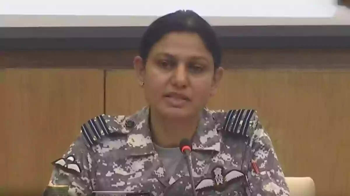 பாகிஸ்தான் பொதுமக்களின் குடியிருப்புப் பகுதிகளை குறி வைக்கிறது... வியோமிகா சிங் அதிர்ச்சி தகவல்!