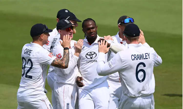 இங்கிலாந்து டெஸ்ட்