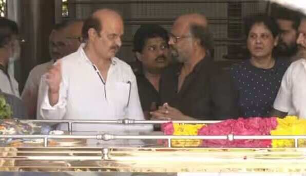 நடிகர் சரத்பாபு உடலுக்கு ரஜினி நேரில் அஞ்சலி... இன்று சென்னையில் இறுதி ஊர்வலம்!