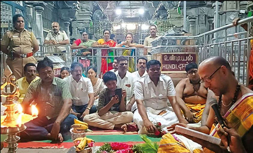 தமிழகத்தில் மலரப்போவது கூட்டணி ஆட்சியா? ராமேசுவரம் கோவில் பஞ்சாங்கத்தால் பரபரப்பு!