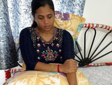 லோனை கூட கட்ட முடியல... கதறிய விஜே மணிமேகலை !