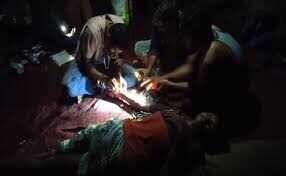 அடுத்தடுத்து அதிர்ச்சி... துக்க நிகழ்வில் சாப்பிட்ட 4 பேர் உயிரிழப்பு!