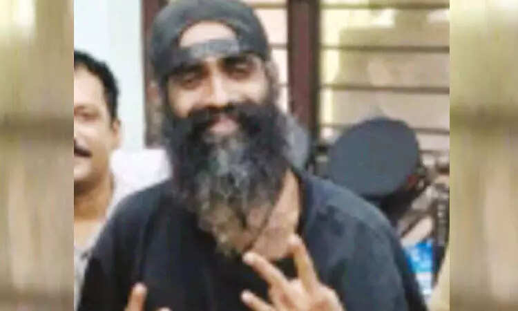 கஞ்சா பயன்படுத்த வீடியோ!! வெளியிட்டவரை தட்டி தூக்கிய காவல்துறை!!