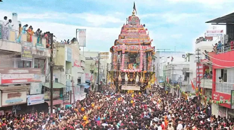 வடம் பிடித்து இழுத்த பக்தர்கள்... நெல்லையப்பர் ஆனித் தேரோட்டம் தொடங்கியது!