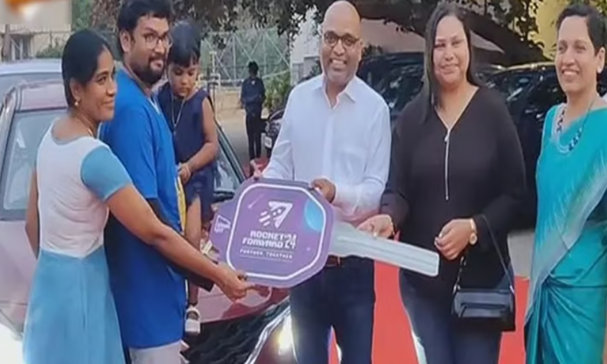 50 சொகுசு கார்கள்... ஊழியர்களுக்கு இன்ப அதிர்ச்சி கொடுத்த ஐடி நிறுவனம்.. !