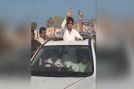 மத்திய அமைச்சர் மகன் கார் விபத்தில் சிக்கி மருத்துவமனையில் அனுமதி... .பகீர் வீடியோ!