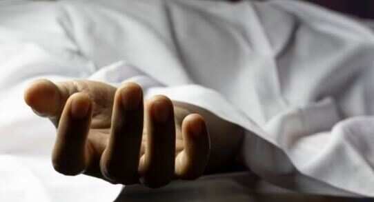 பூட்டிய வீட்டில் பெரும் அதிர்ச்சி.. மூன்று நாட்களாக அழுகிய நிலையில் கிடந்த கணவன், மனைவி..!