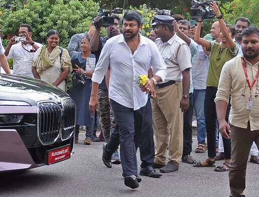 சிரஞ்சீவியின் பெயர் மற்றும் புகைப்படம் வர்த்தக ரீதியாகப் பயன்படுத்த இடைக்காலத் தடை!