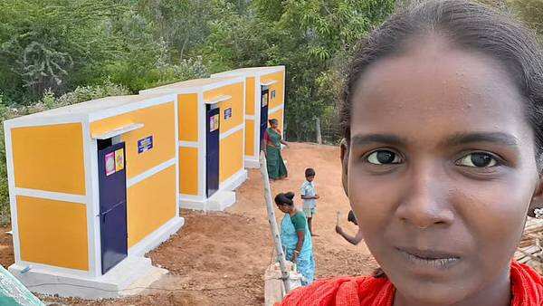 மகாராஷ்டிரா மாநில பாடப் புத்தகத்தில், புதுக்கோட்டை மாணவி பற்றிய சாதனை பாடம்! குவியும் பாராட்டுக்கள்!