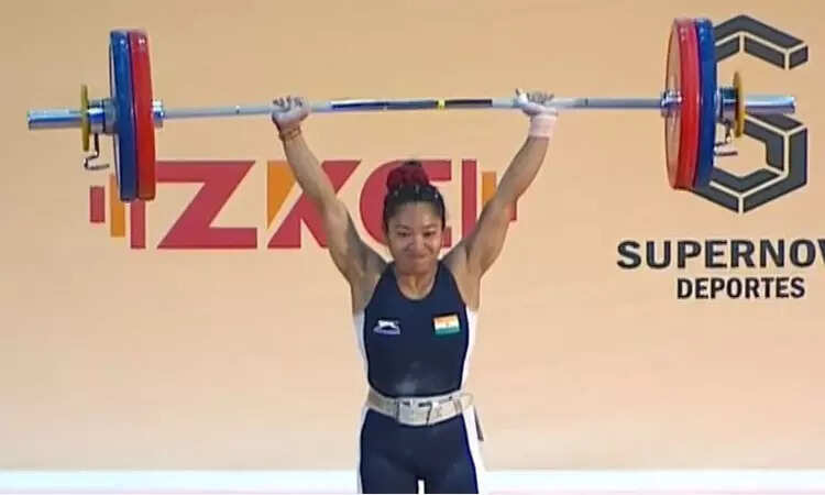 உலக பளுதூக்குதல் சாம்பியன்ஷிப் போட்டி!! இந்திய வீராங்கனை சாதனை!!