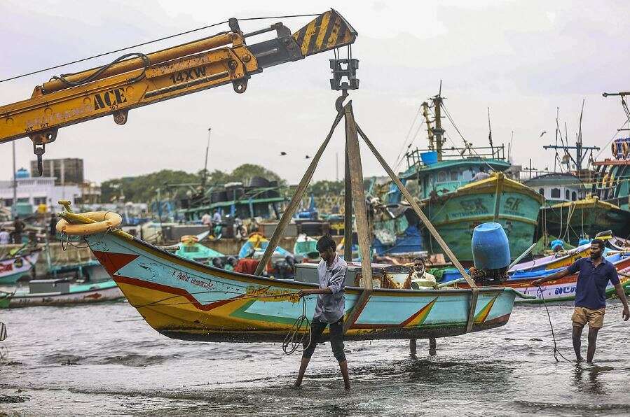 தொடரும் கனமழை... மீனவர்கள் 14வது நாளாகக் கடலுக்குச் செல்லவில்லை... வாழ்வாதாரம் பாதிக்கப்பட்டுள்ளதாக வேதனை!