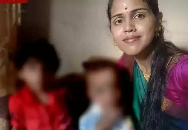 அதிர்ச்சி!! 2 குழந்தைகளை கொலை செய்து தாயும் தற்கொலை!!