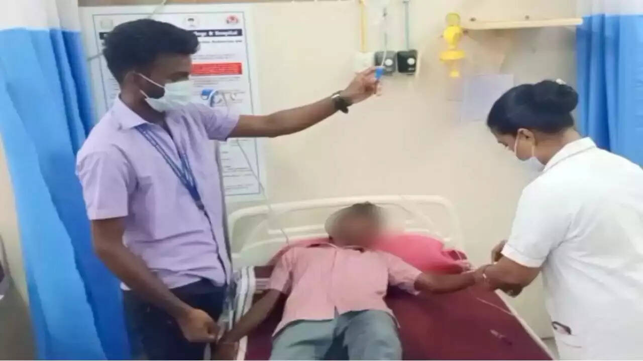 63 மாணவர்களுக்கு வாந்தி ,மயக்கம்!! கதறி துடித்த பெற்றோர்கள்!!