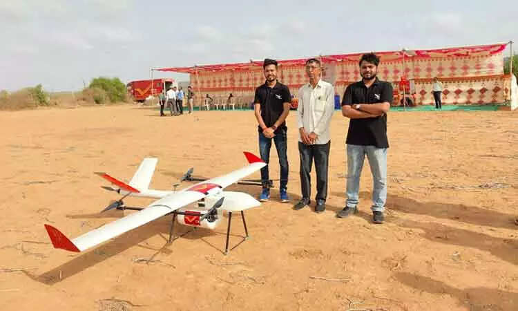 ட்ரோன் மூலம் பார்சல்