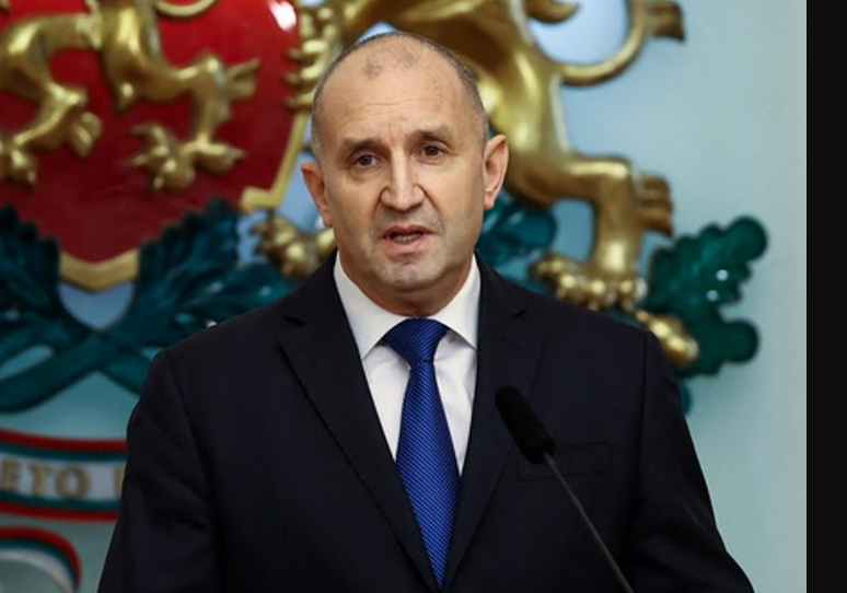 பல்கேரியா அதிபர் ரூமென் ராதேவ் திடீர் ராஜிநாமா!