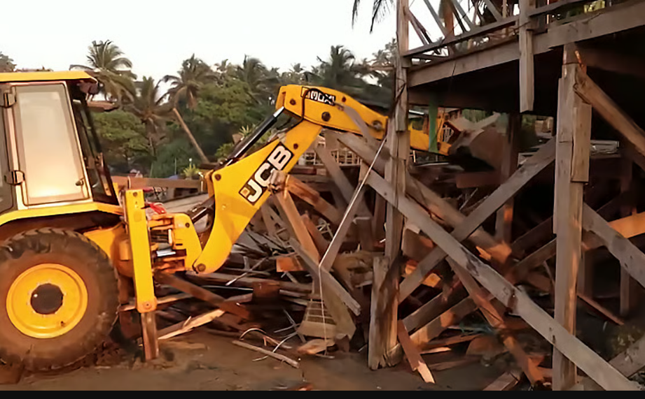 ஜம்மு–காஷ்மீரில் 1,400க்கும் மேற்பட்ட சட்டவிரோத கட்டிடங்கள் இடிப்பு!