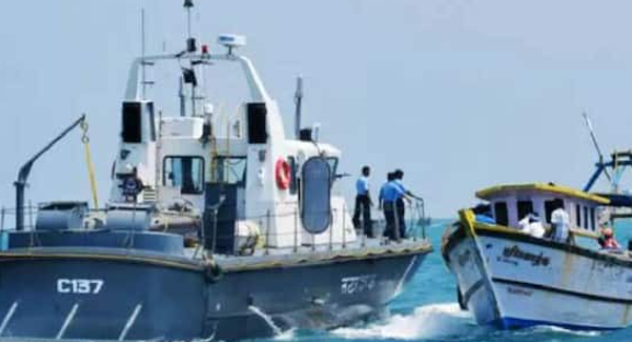 சுற்றுலா பயணிகள் ஏமாற்றம்... நாகை-இலங்கை இடையே பயணிகள் கப்பல் போக்குவரத்து தற்காலிக ரத்து !