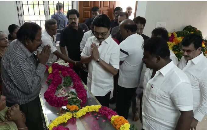 தமிழறிஞர் வா.மு.சேதுராமன் உடலுக்கு முதல்வர் நேரில் அஞ்சலி!