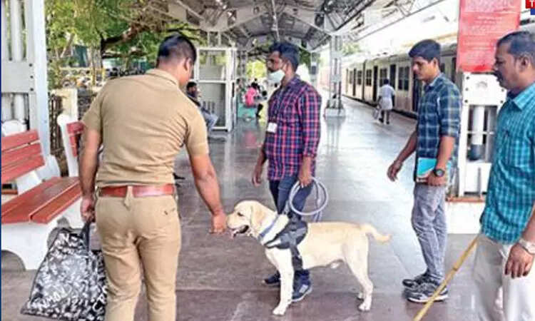 வெடிகுண்டு மிரட்டல்