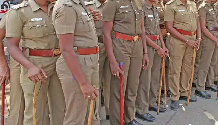 பெண் போலீசார் காவலர்