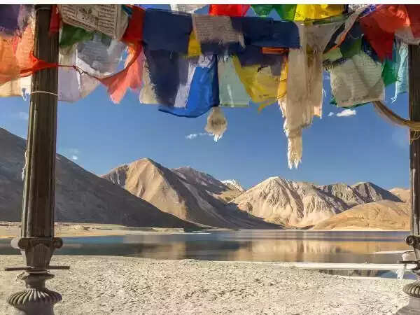 எழில் கொஞ்சும் சுற்றுலாத் தலங்கள் இந்திய எல்லையில் !!