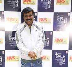 திரையுலகில் தொடரும் சோகம்! பிரபல இயக்குநர் மாரடைப்பால் காலமானார்!