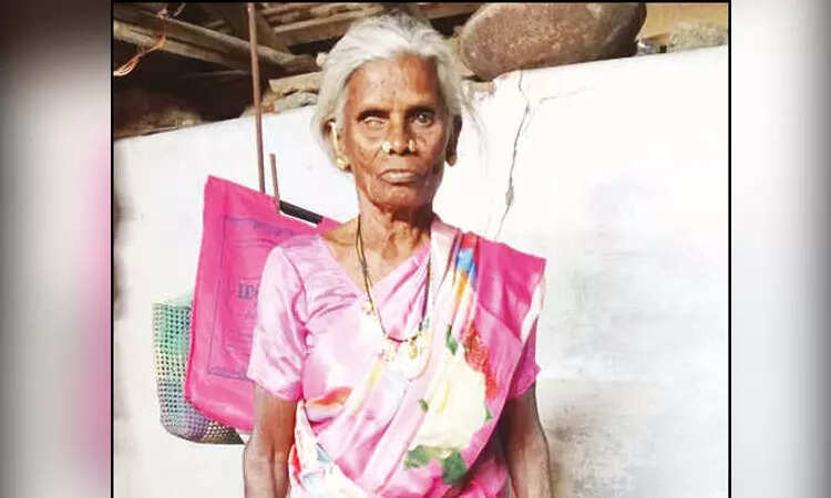 விடுமுறை நாளில் சோகம்... 3 பவுன் நகைக்காக பெண், கழுத்தை அறுத்துக் கொலை!