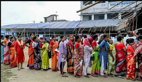 நாளை மேற்கு வங்காளம் 15 வாக்குச்சாவடிகளில் மறுவாக்குப்பதிவு!