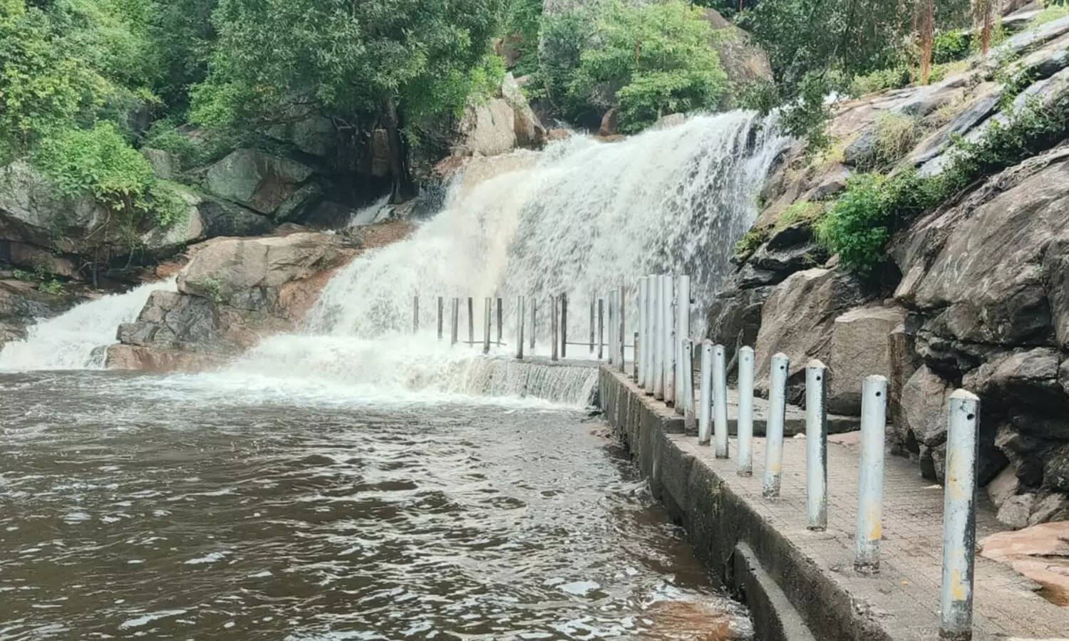 திருப்பூர் பஞ்சலிங்க அருவி