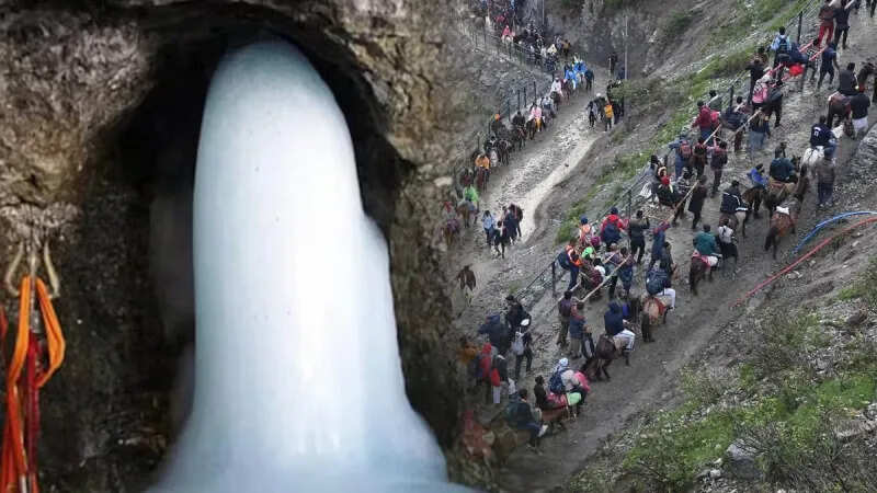 அமர்நாத் யாத்திரையில் நிலச்சரிவு... பெண் உயிரிழப்பு.. 3 பேர் பலத்த காயம்!