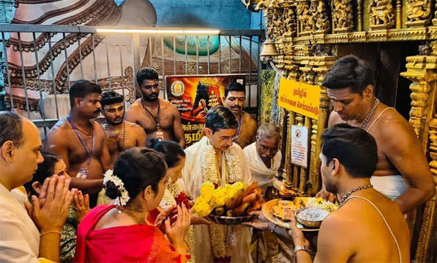 சுசீந்திரம் தாணுமாலயன் சுவாமி கோயிலில் தமிழக ஆளுநர் ஆர்.என்.ரவி சுவாமி தரிசனம்