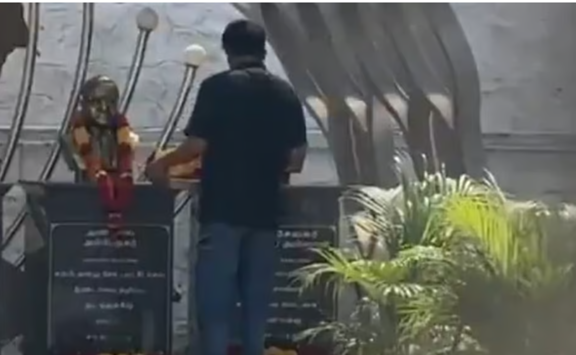 தவெக தலைவர் விஜய் அஞ்சலையம்மாள் சிலைக்கு மரியாதை!