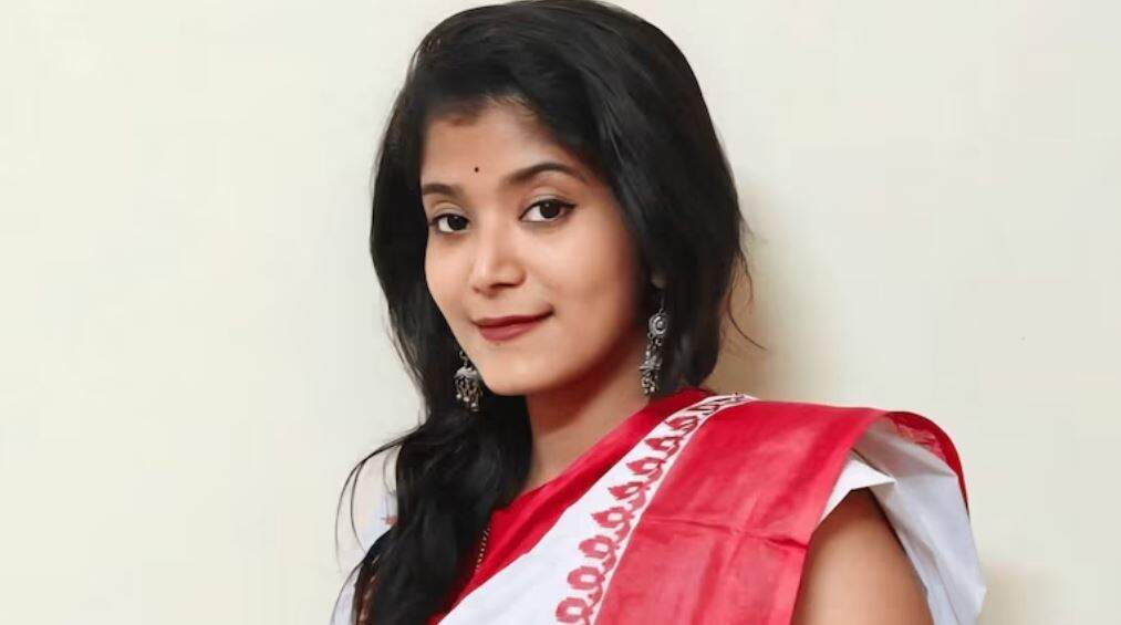 நடிகை அதிதி முகர்ஜி விபத்தில் உயிரிழப்பு... ரசிகர்கள் அதிர்ச்சி!