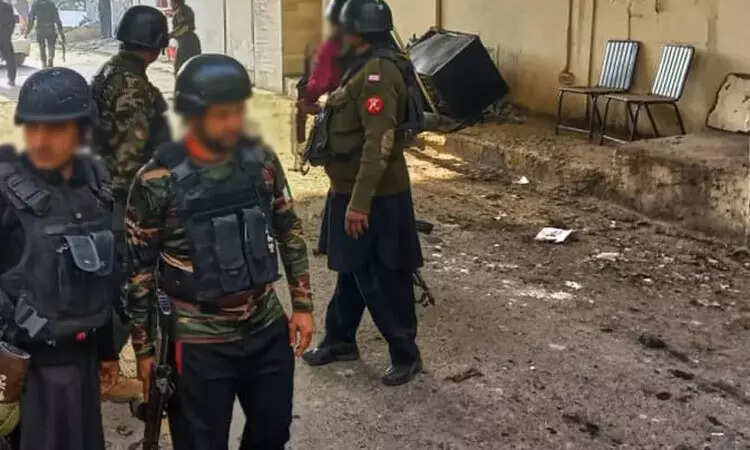 பாகிஸ்தான் ராணுவத் தலைமையகம் மீது தாக்குதல்... பரபரப்பு!