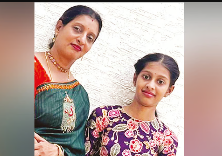 17 வயது மகளைக் கழுத்தை நெரித்துக் கொன்று தாய் தற்கொலை... பெங்களூரில் பயங்கரம்!