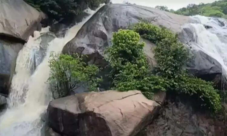 ஜலகாம்பாறை நீர்வீழ்ச்சி அருவி